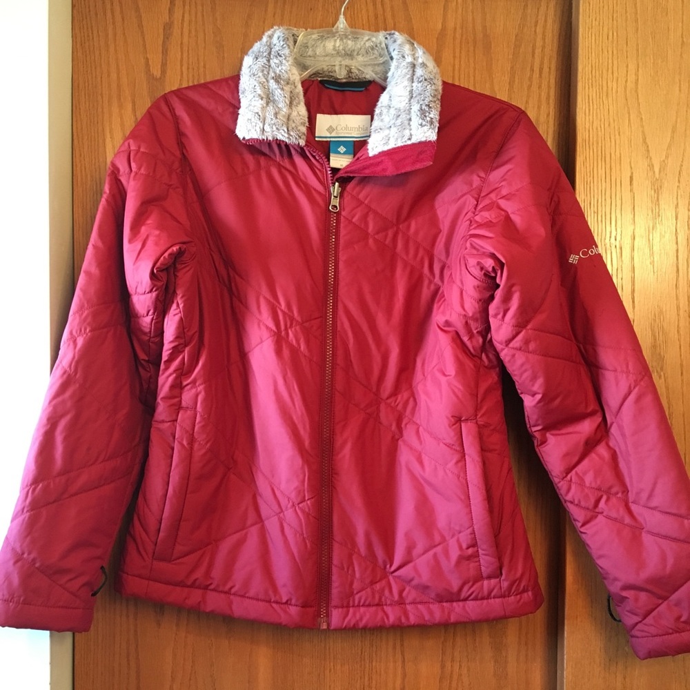 Women’s Columbia jacket. Great condition!